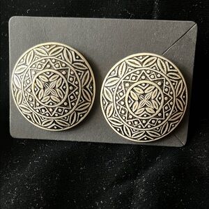 Intricate Black and Cream Post Earrings - Vintage